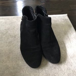Suede boots